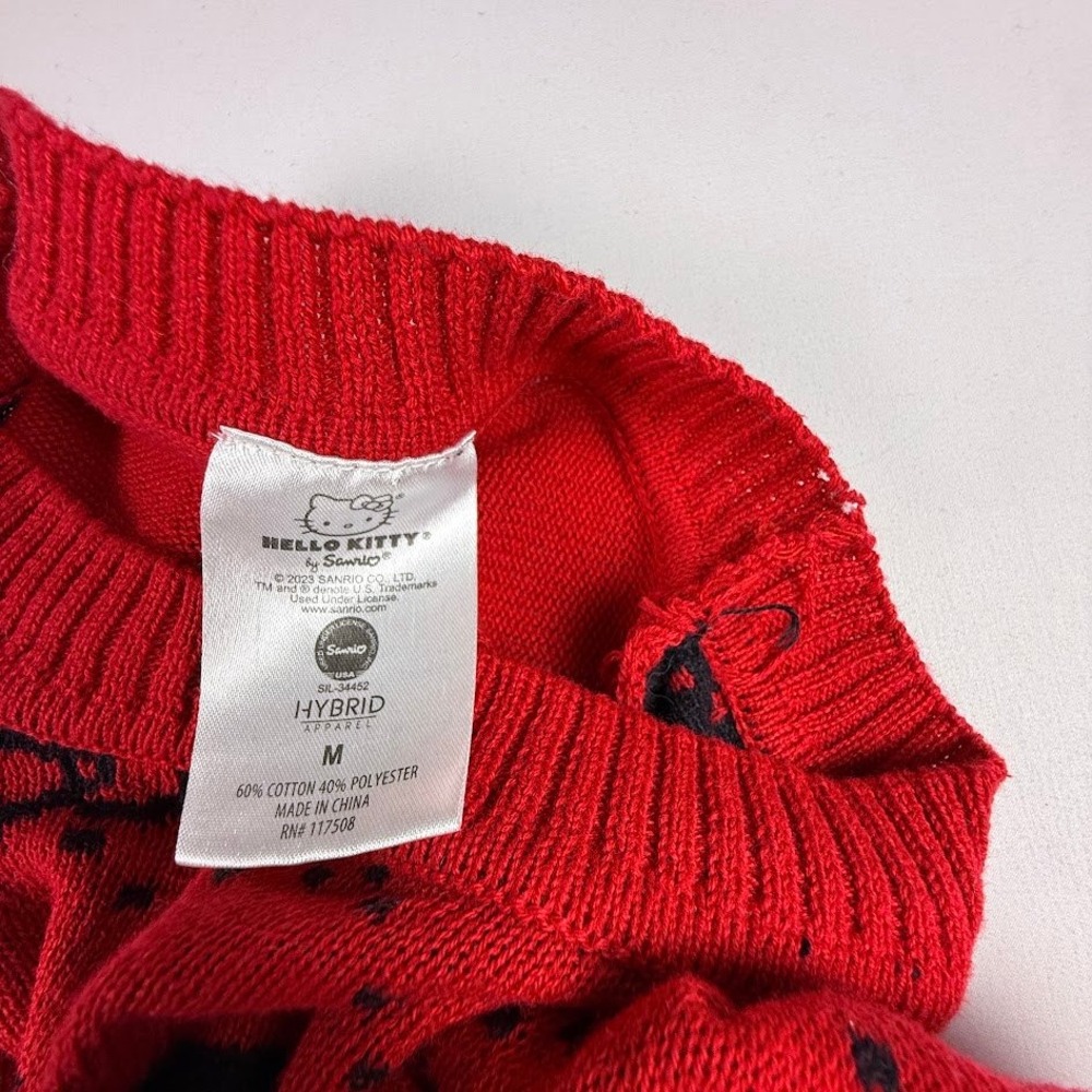 Sanrio Hello Kitty Red Bow Diamond Knit Sweater Womens Medium Hybrid Apparel - Picture 6 of 6